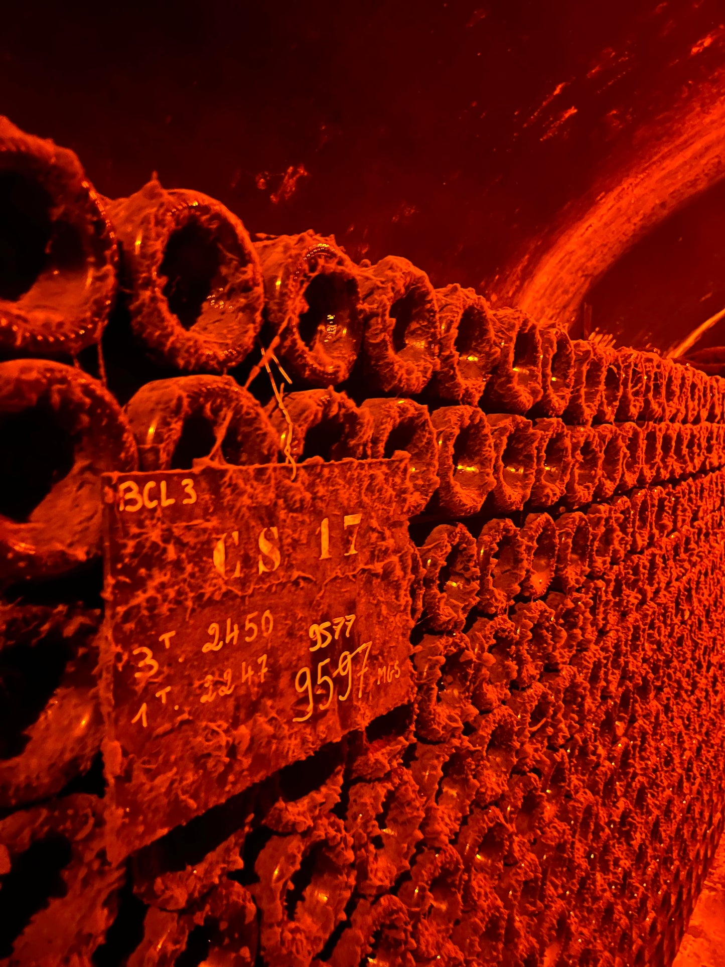 Champagne tour - Bollinger - Visting the champagne caves - Aÿ 